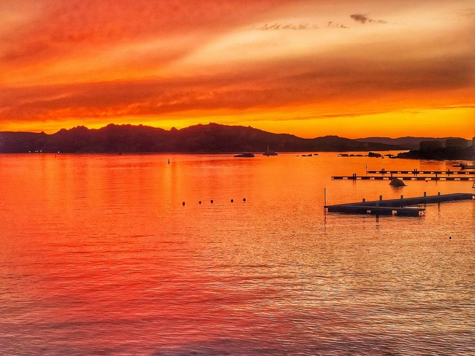 Appartamento Vista Mare A La Maddalena La Maddalena  Eksteriør bilde
