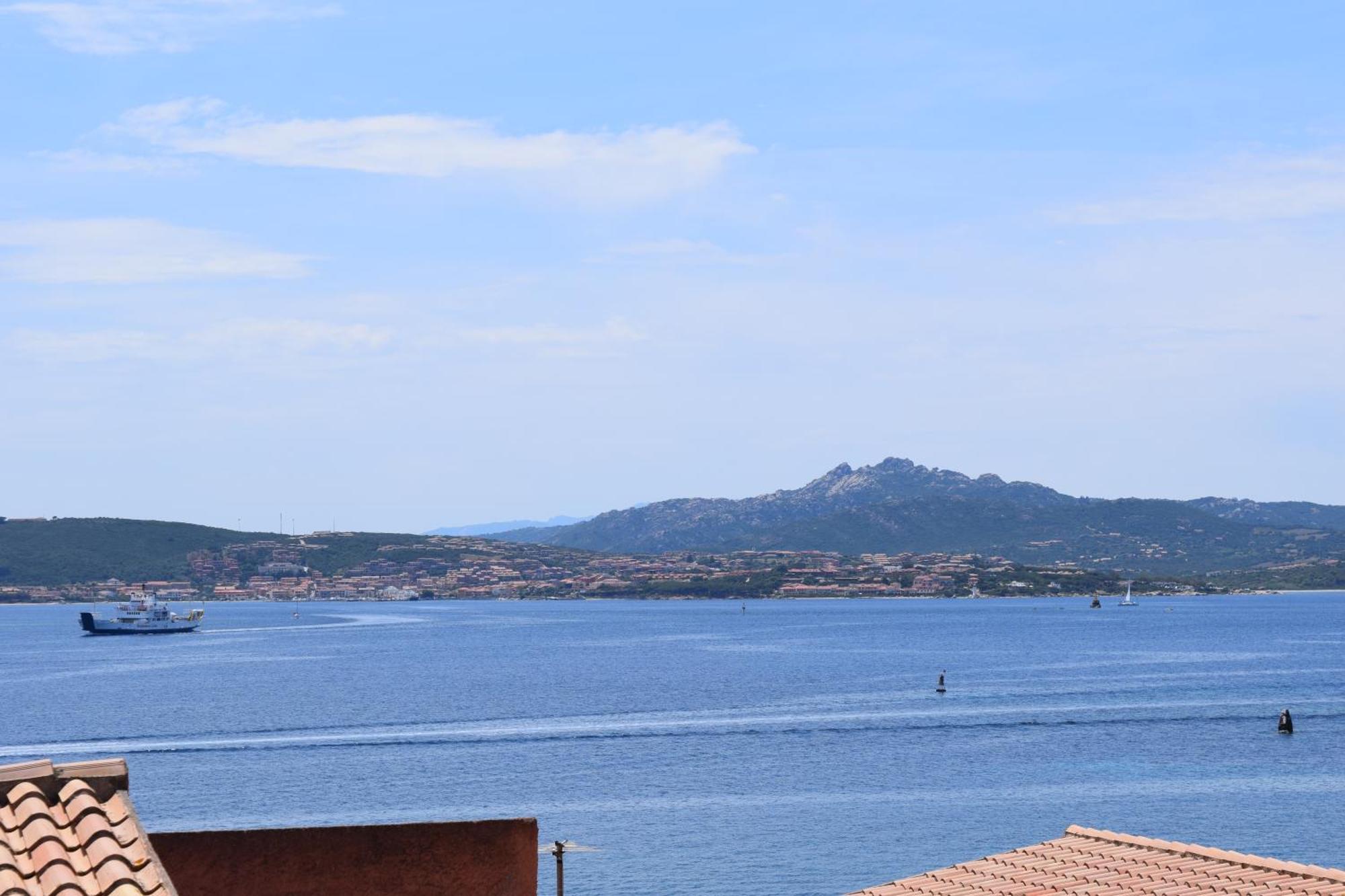 Appartamento Vista Mare A La Maddalena La Maddalena  Eksteriør bilde
